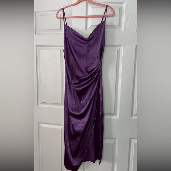 **SIZE L NWOT** SHEIN Split Thigh Satin Cami Dress - Picture 6 of 7